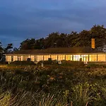 Skaerven Beachfront And Apartment Nyborg