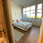 Skaerven Beachfront And Apartment Nyborg