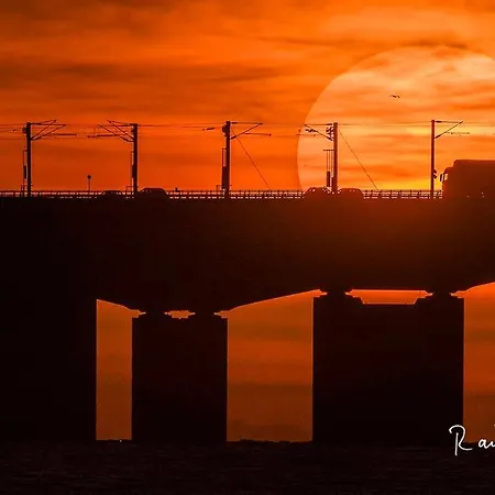 Skaerven Beachfront And Διαμέρισμα *