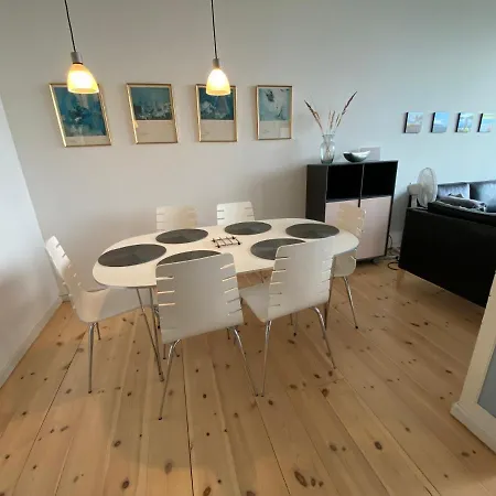 Daire Skaerven Beachfront And *