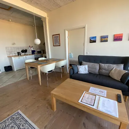 Skaerven Beachfront And *