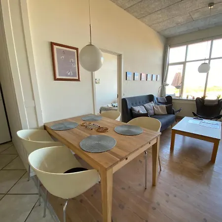 Daire Skaerven Beachfront And Nyborg