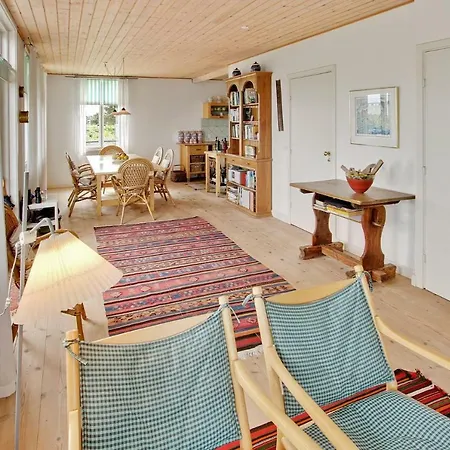 Skaerven Beachfront And Appartement *